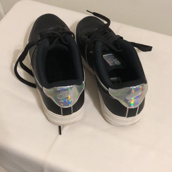 Nike Air Force Sneakers. Youth size 5Y - Picture 2 of 7